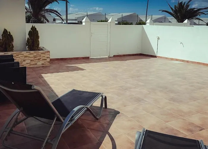 Casa Min-casa Familiar Con Terraza Privada شقة *