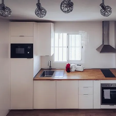 Casa Min-casa Familiar Con Terraza Privada